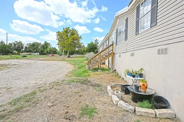 924 Union Wine RD, New Braunfels, TX 78130