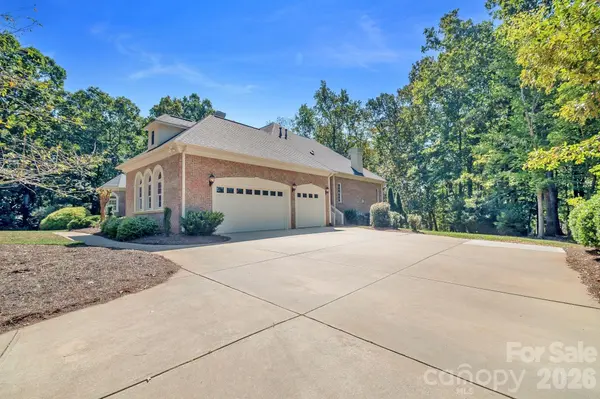 6052 Oxfordshire RD, Waxhaw, NC 28173