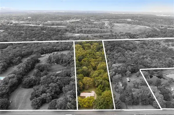 3122 S Owens School RD, Independence, MO 64057