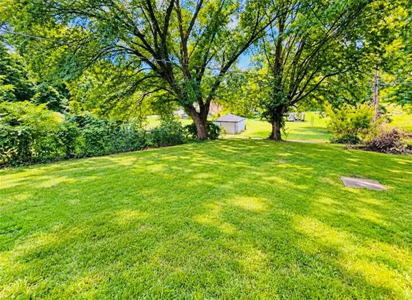 1139 Spruce ST, Leavenworth, KS 66048