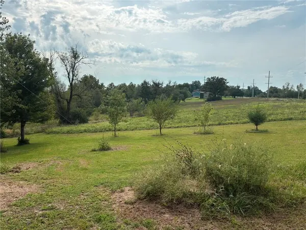 224 NW 3rd AVE, Trenton, MO 64683