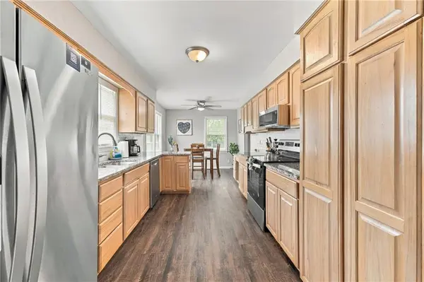 3238 N Chippewa DR, Kansas City, MO 64116