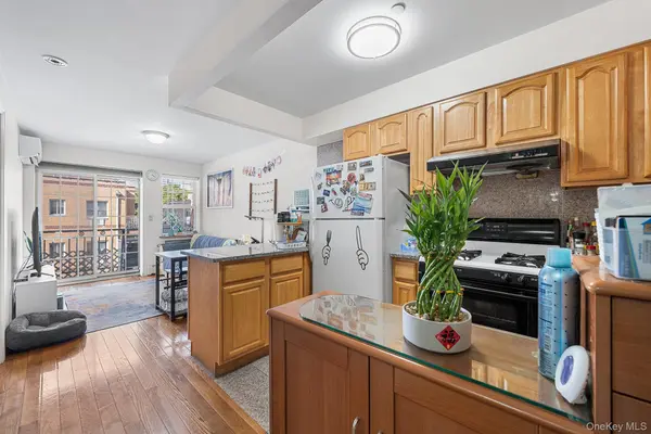 139-39 35th AVE #3E, Flushing, NY 11354
