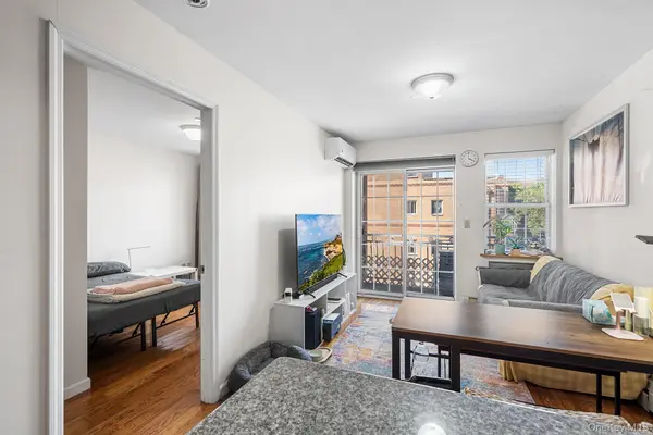 139-39 35th AVE #3E, Flushing, NY 11354