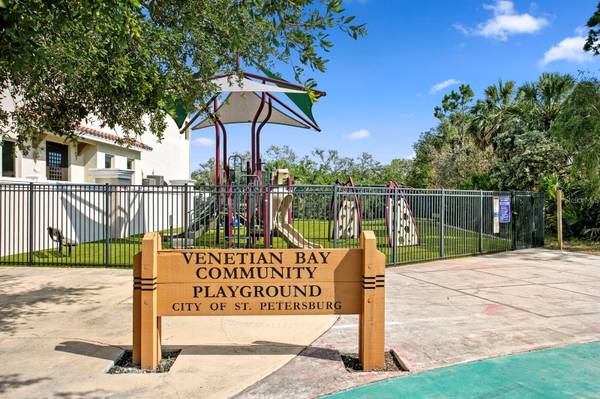 1022 PASEO DEL RIO NE #1022, St Petersburg, FL, 33702 photo 43