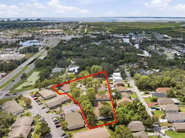 5901 BRYCE LN, Tampa, FL 33615