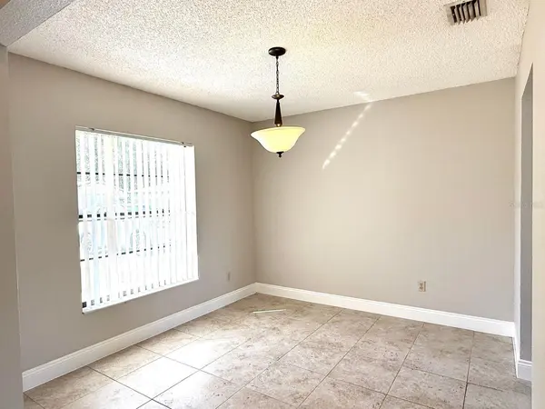 606 SANDY CREEK DR, Brandon, FL 33511