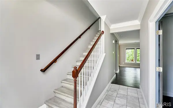 264 Greenshire LN, Dardenne Prairie, MO 63368