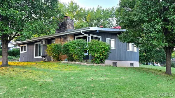 601 W 9th ST, Washington, MO 63090