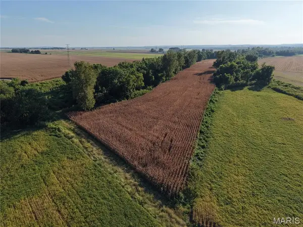 00 B RD, Valmeyer, IL 62295