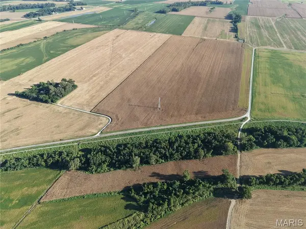 00 B RD, Valmeyer, IL 62295