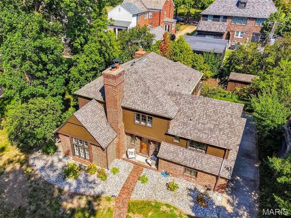 7747 Mohawk PL, Clayton, MO 63105