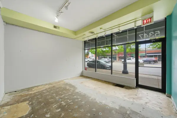 5337 W Devon AVE, Chicago, IL 60646
