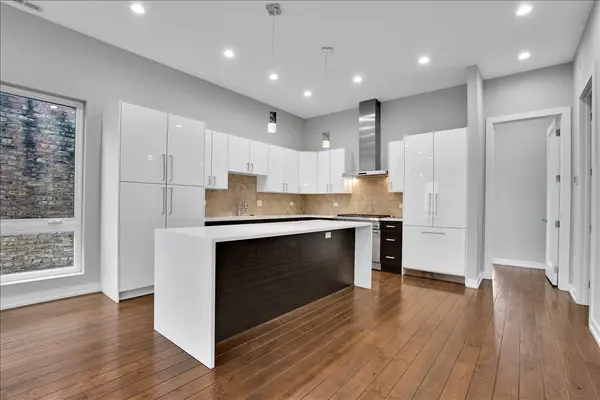 1821 W Armitage AVE #3W, Chicago, IL 60622