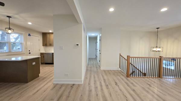 7535 162nd ST, Tinley Park, IL 60477