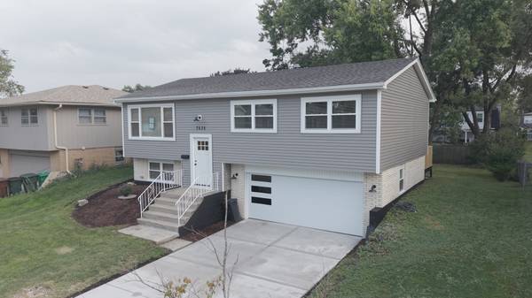7535 162nd ST, Tinley Park, IL 60477