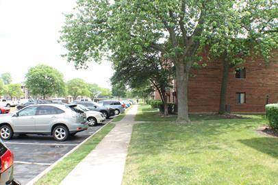17 Parkside CT #3, Vernon Hills, IL 60061