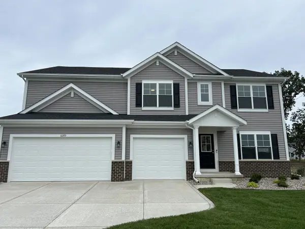 10393 Texas ST, Crown Point, IN 46307