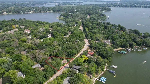 4736 N Shore DR, Orono, MN 55364