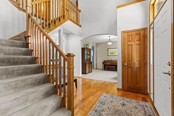 11542 Avery DR, Inver Grove Heights, MN 55077