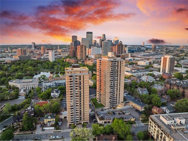 400 Groveland AVE #2313, Minneapolis, MN 55403