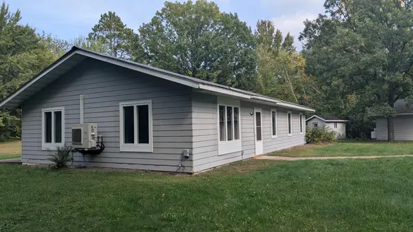 49852 Dupuis RD, Sandstone, MN 55072