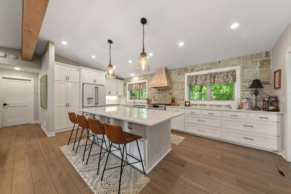 19143 Orchard TRL, Lakeville, MN 55044