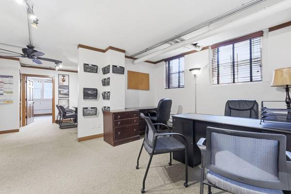 2545 Garfield AVE #101, Minneapolis, MN 55405