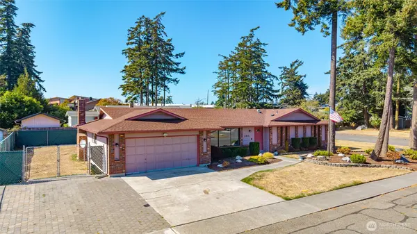 281 NW Fairhaven DR, Oak Harbor, WA 92877
