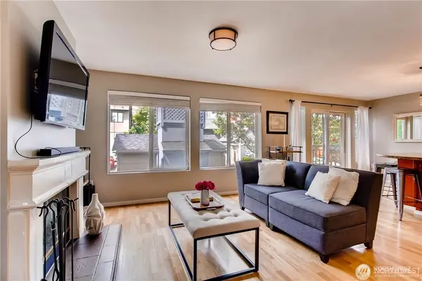 500 Aloha ST #211, Seattle, WA 98109