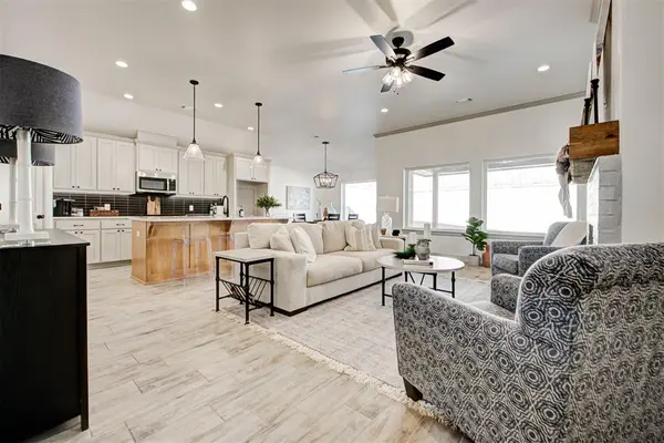 6025 Frankie Lynn LN, Edmond, OK 73034