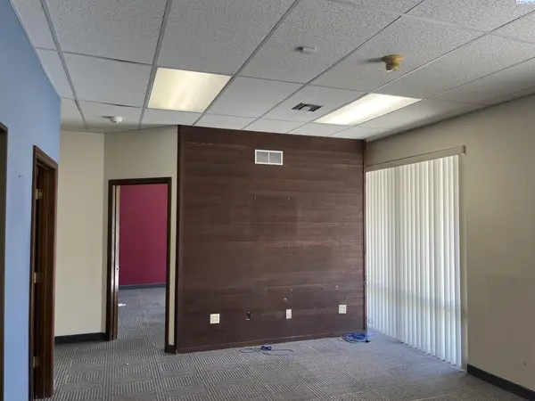 100 N Morain St Suites 202 & 204, Kennewick, WA 99336