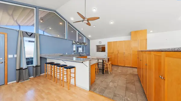 61910 E Solar PRNE, Benton City, WA 99320