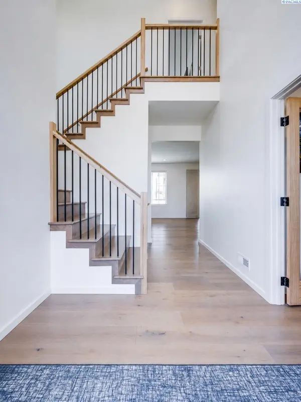 1325 SW Panorama Drive, Pullman, WA 99163