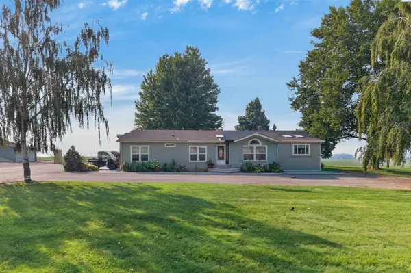 4921 Dogwood Rd, Pasco, WA 99301