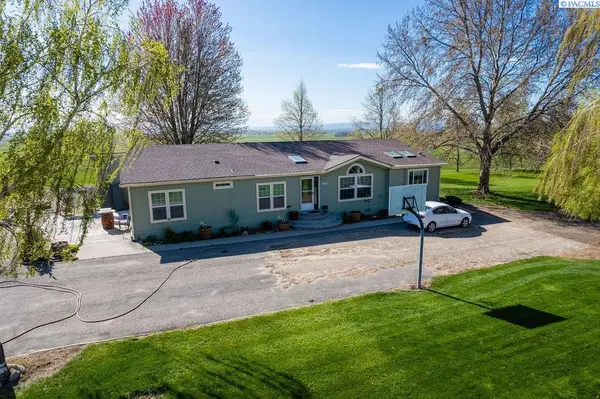 4921 Dogwood Rd, Pasco, WA 99301
