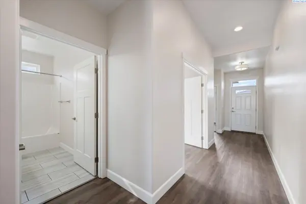 2730 Westhaven Ct, West Richland, WA 99353
