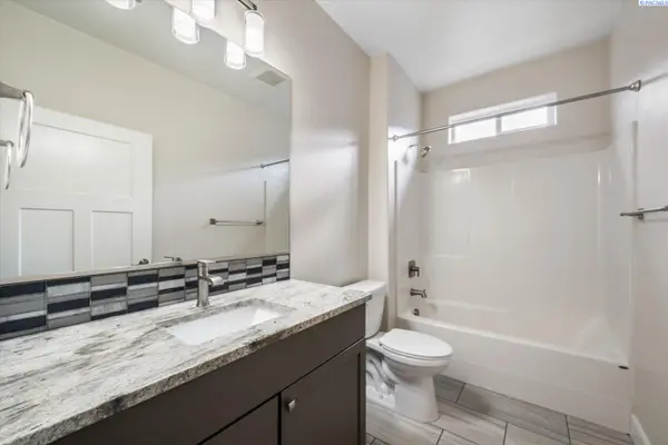 2730 Westhaven Ct, West Richland, WA 99353