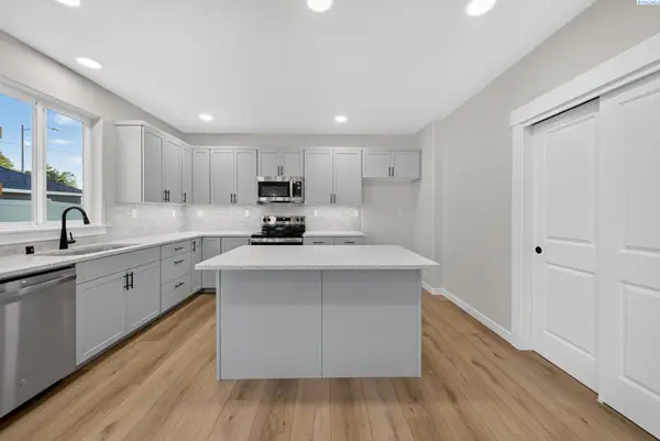 2714 Alvarado Ct., Pasco, WA 99301