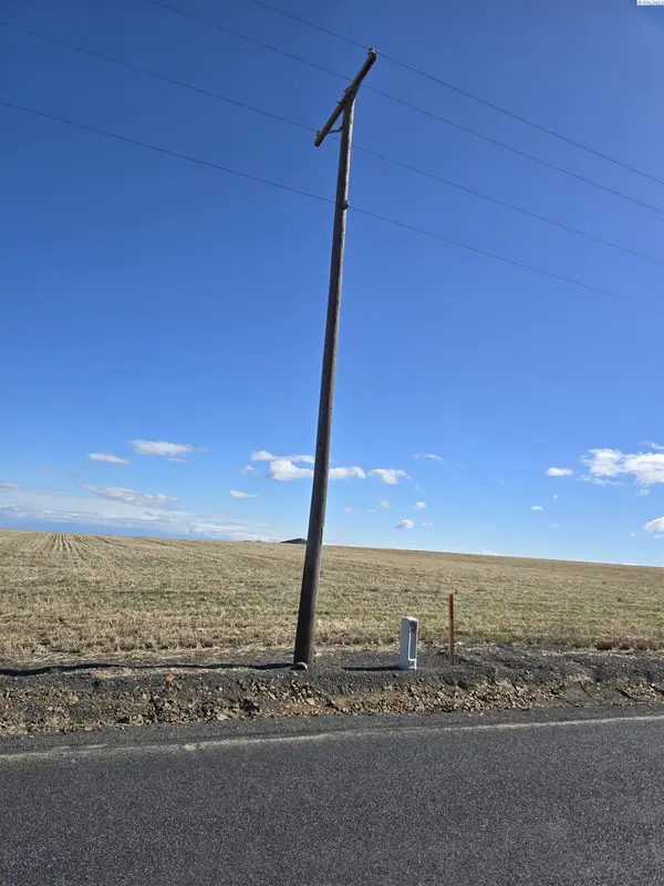 50411 C Williams Rd, Kennewick, WA 99338