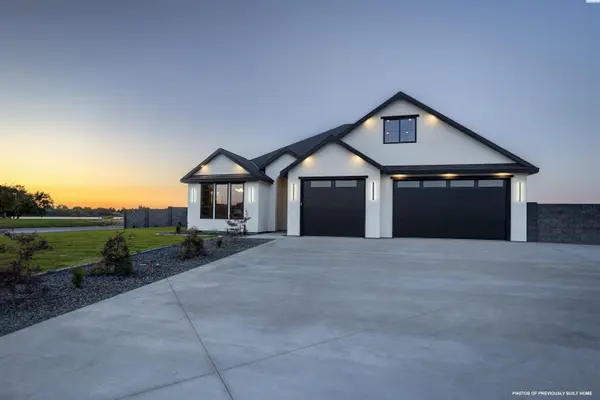 8601 Tendril Lane, Pasco, WA 99301