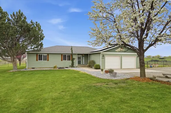 112503 W King Tull Rd, Prosser, WA 99350