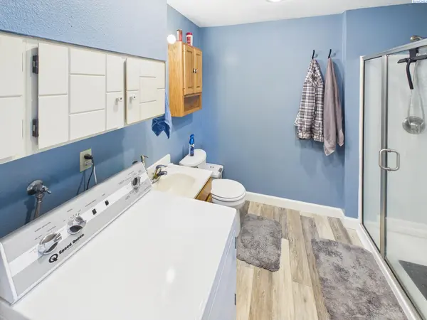 106 N 12th St, Selah, WA 98942