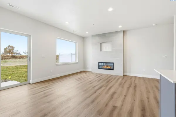 4609 Road 114, Pasco, WA 99301