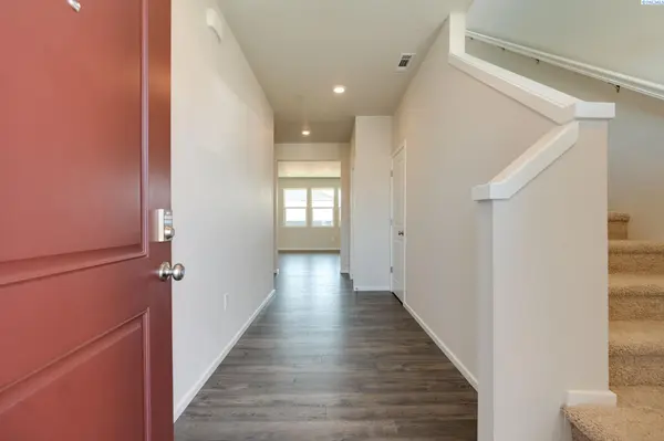 6113 Road 115, Pasco, WA 99301