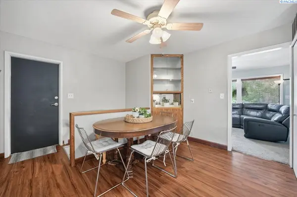 504 Blue St, Richland, WA 99354