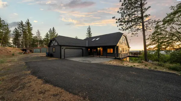 90 Adams Loop Rd, Goldendale, WA 98620