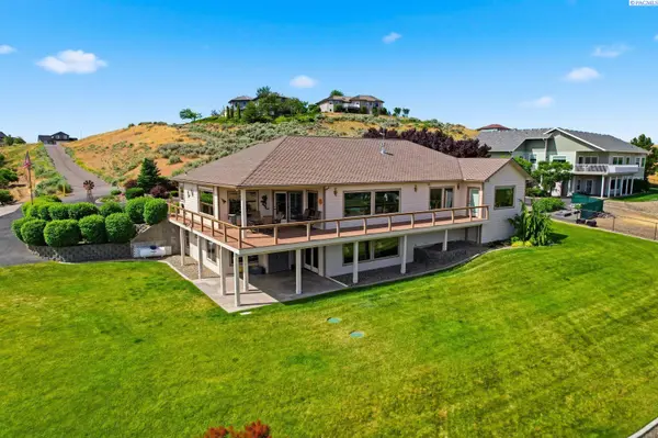 332 Marisa Hill Drive, Selah, WA 98942