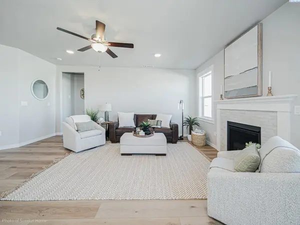 2711 Alvarado Ct., Pasco, WA 99301
