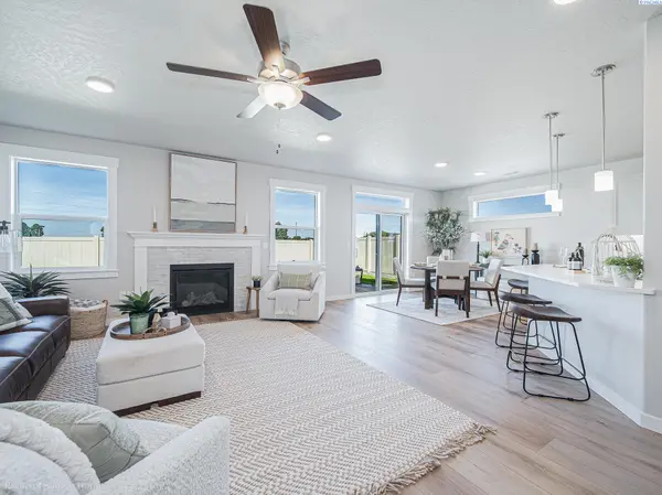 2711 Alvarado Ct., Pasco, WA 99301